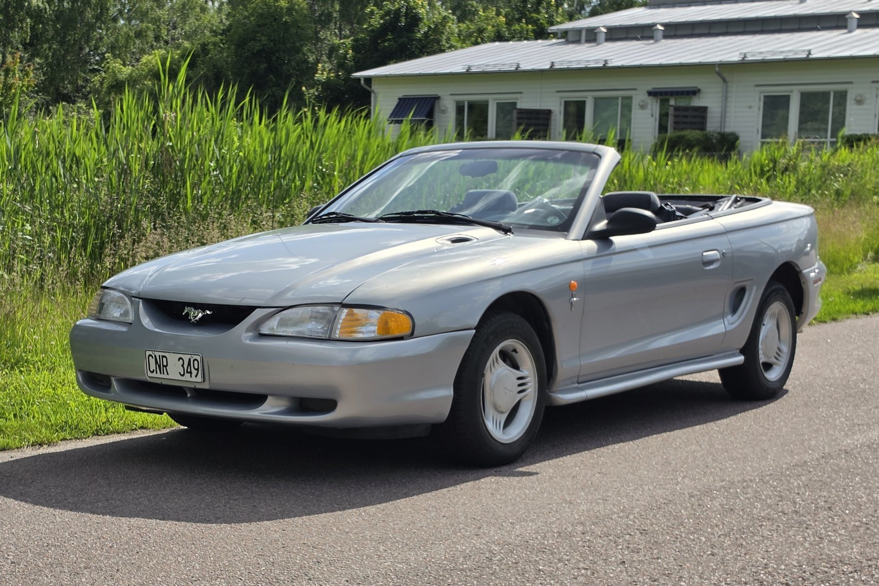 Vehicle Image 23