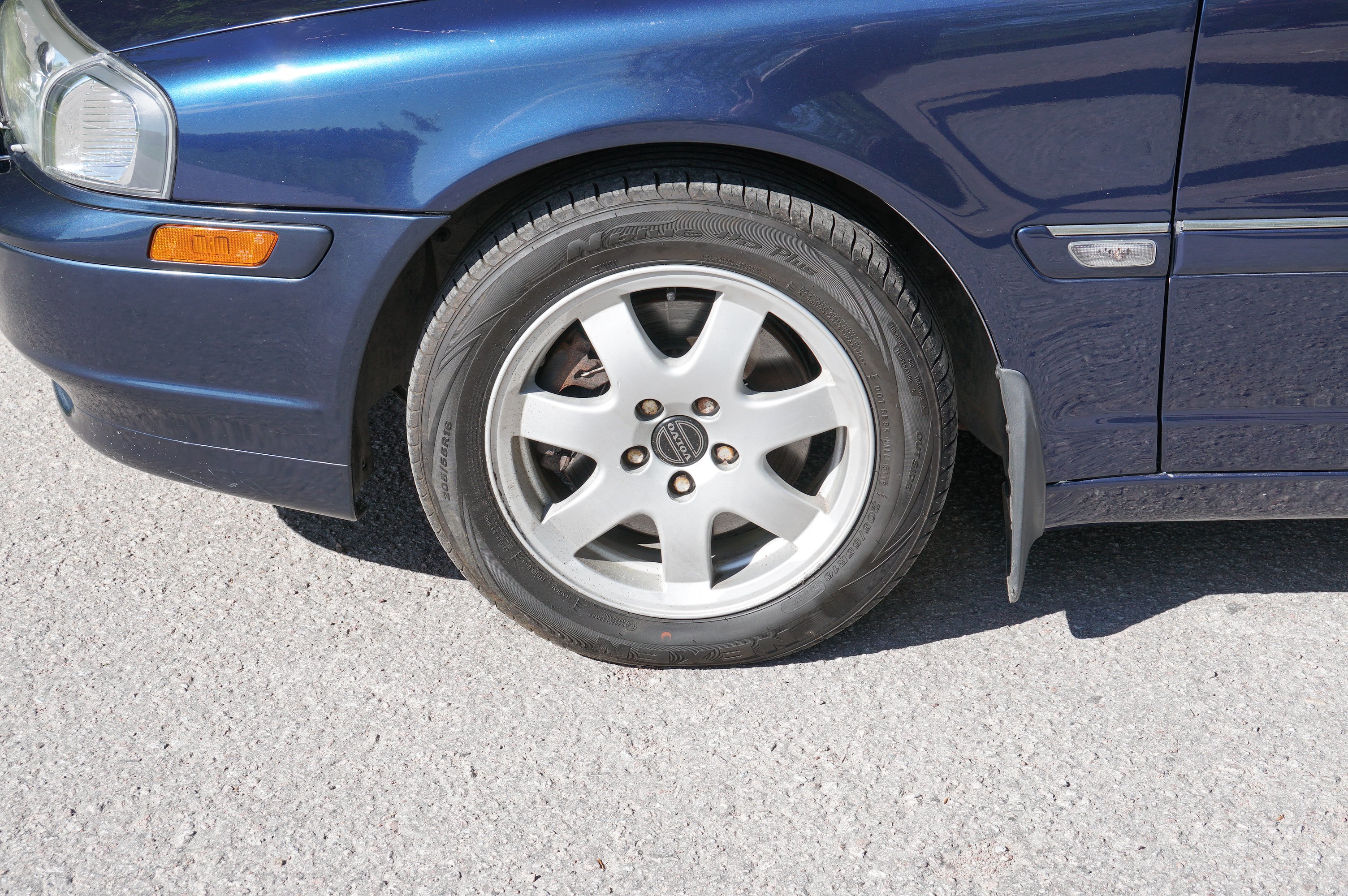 Vehicle Image 35