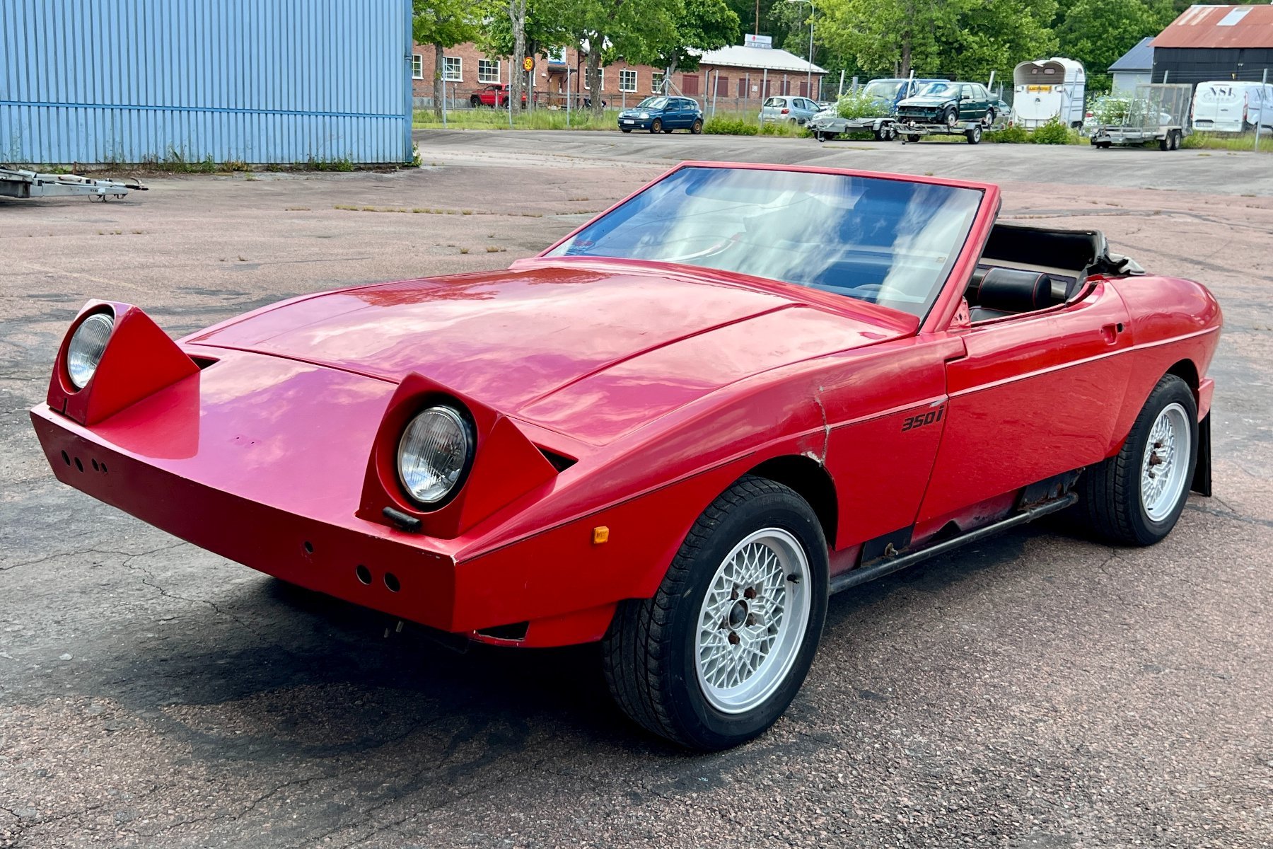 Vehicle Image 25