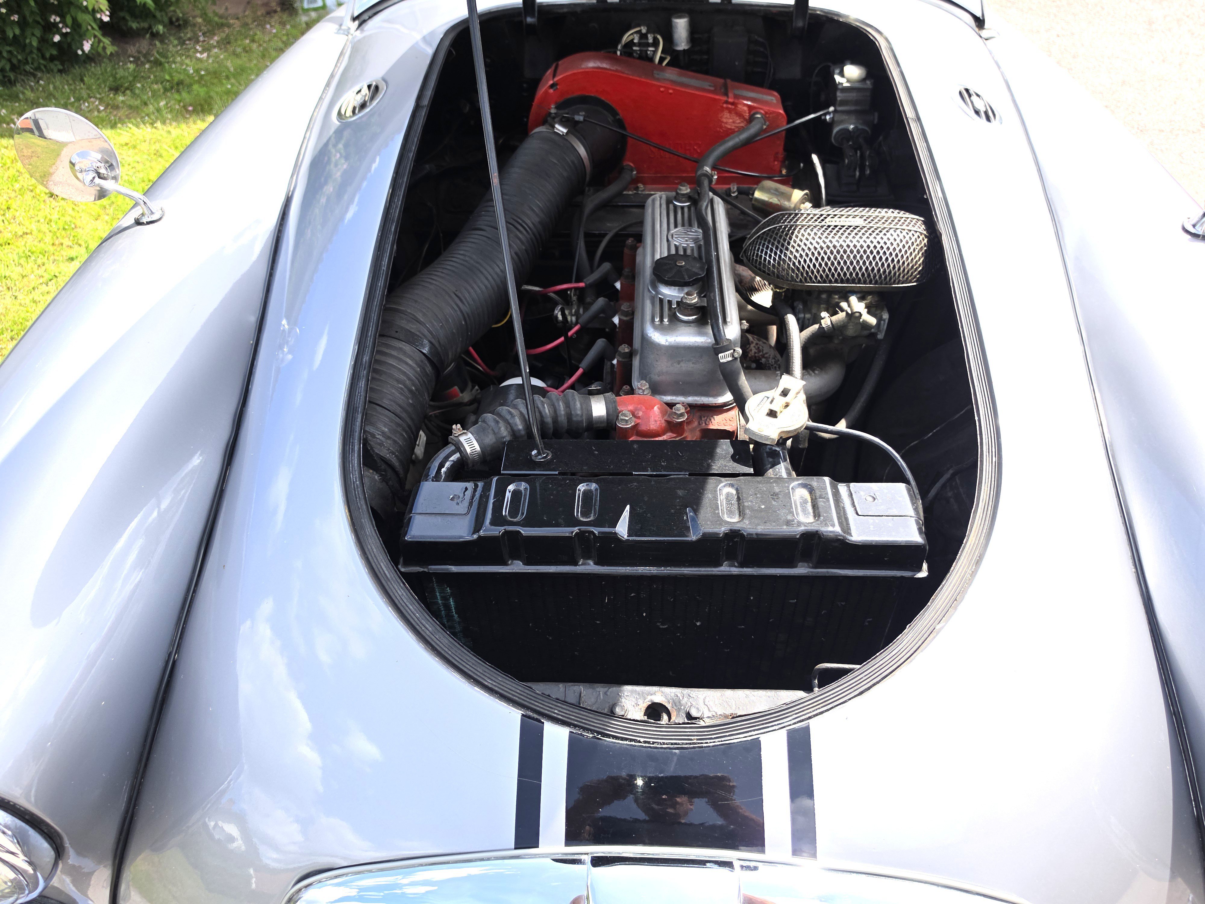 Vehicle Image 30
