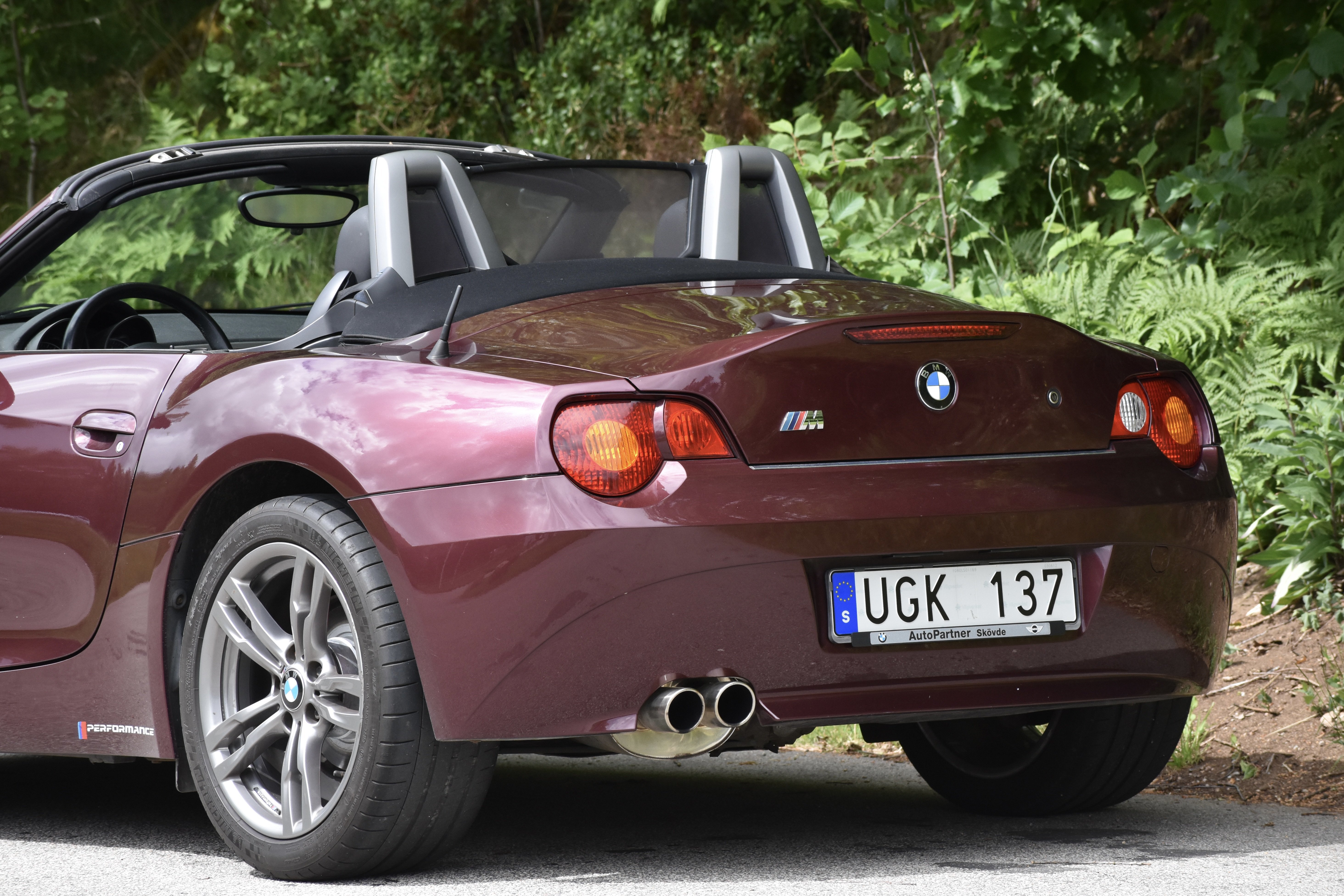 Vehicle Image 23