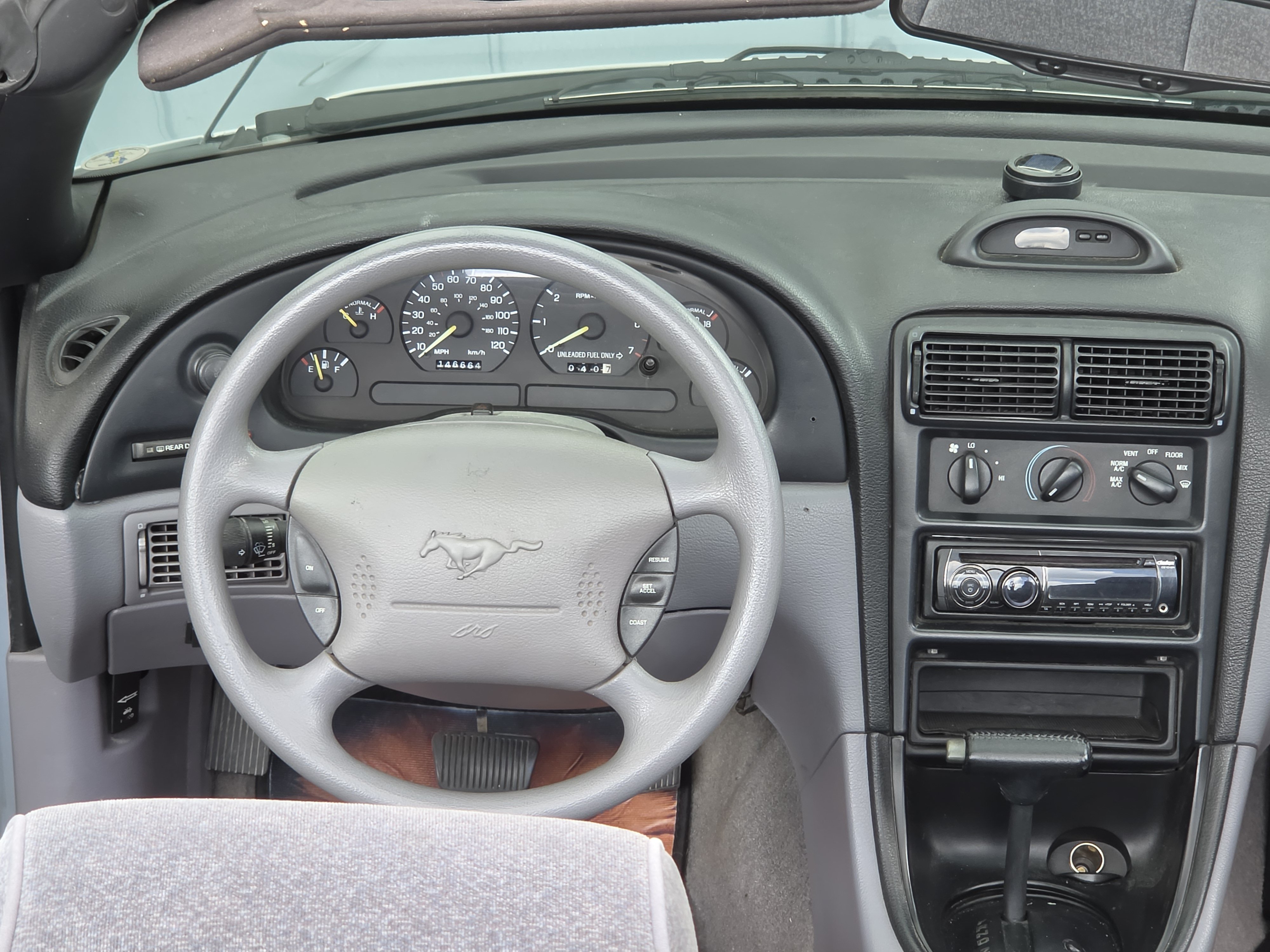 Vehicle Image 38