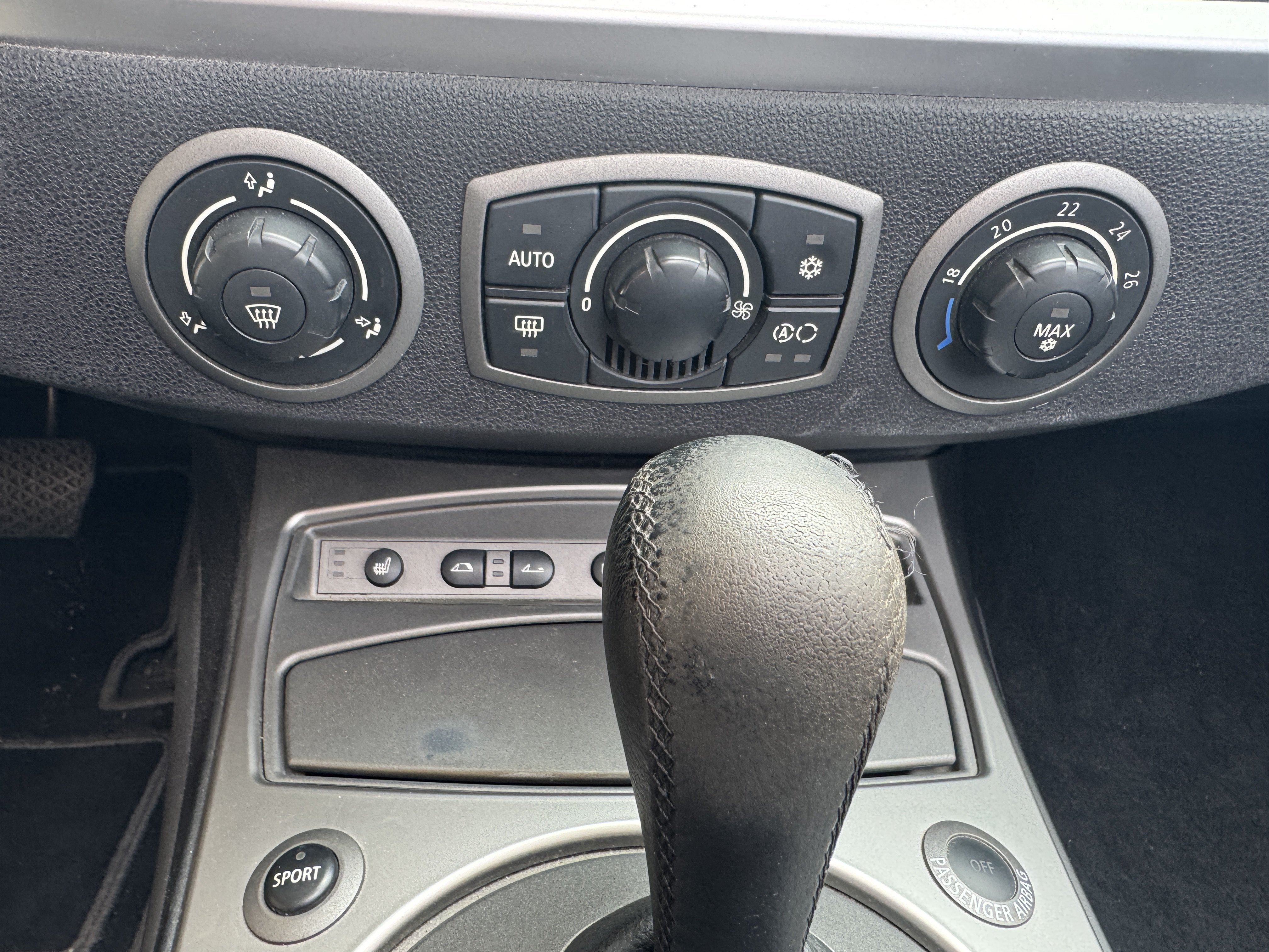 Vehicle Image 43