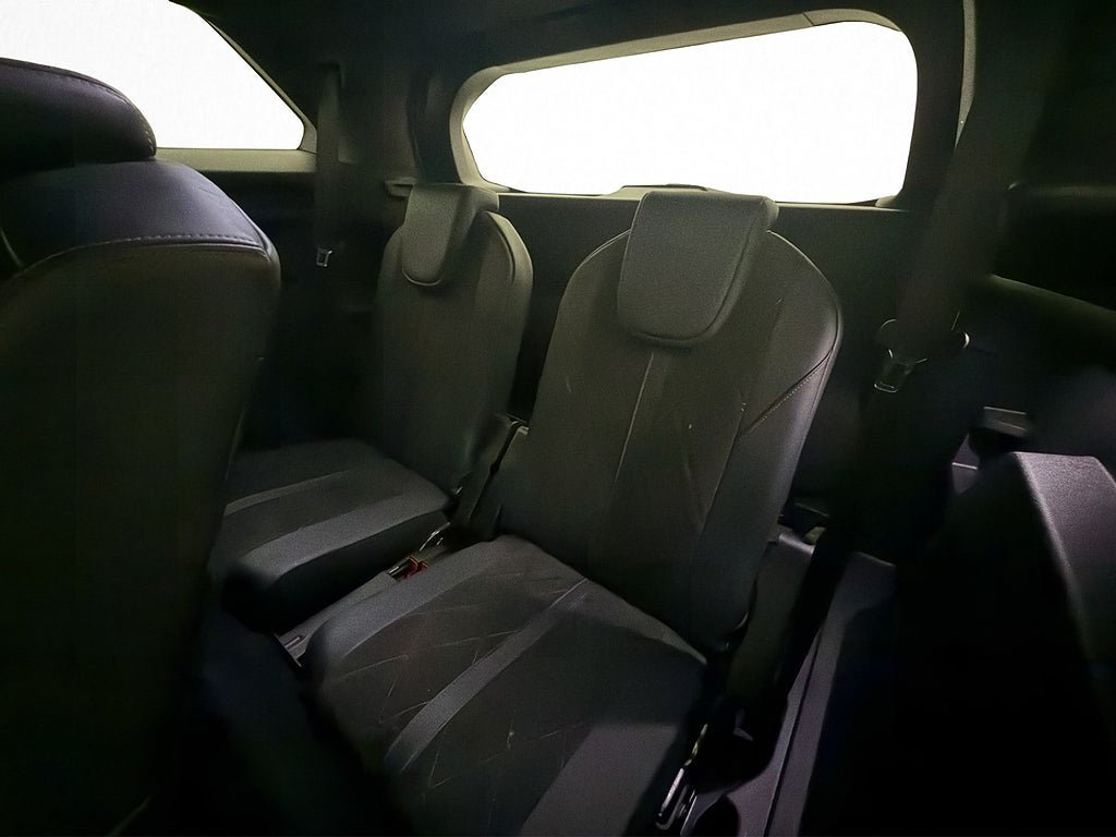Vehicle Image 33