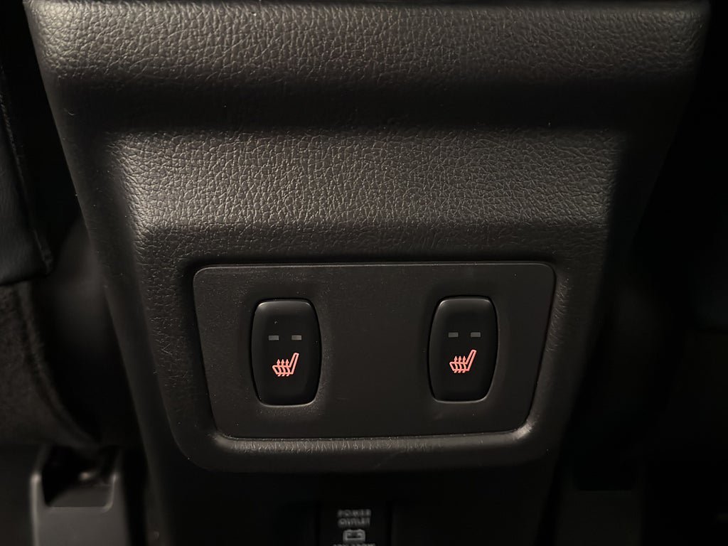 Vehicle Image 29