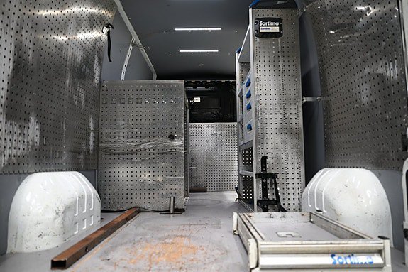 Vehicle Image 8