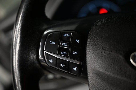 Vehicle Image 27