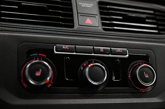 Vehicle Image 27