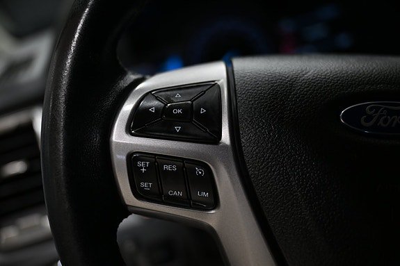 Vehicle Image 28