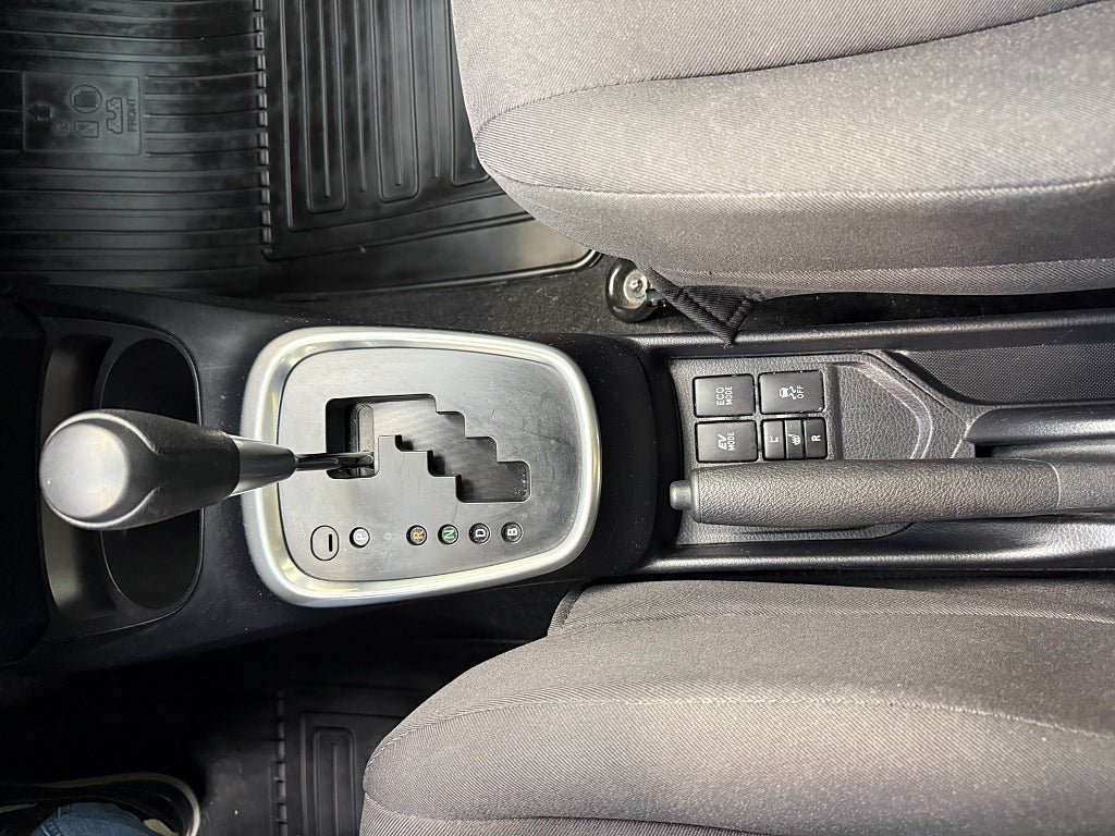 Vehicle Image 15