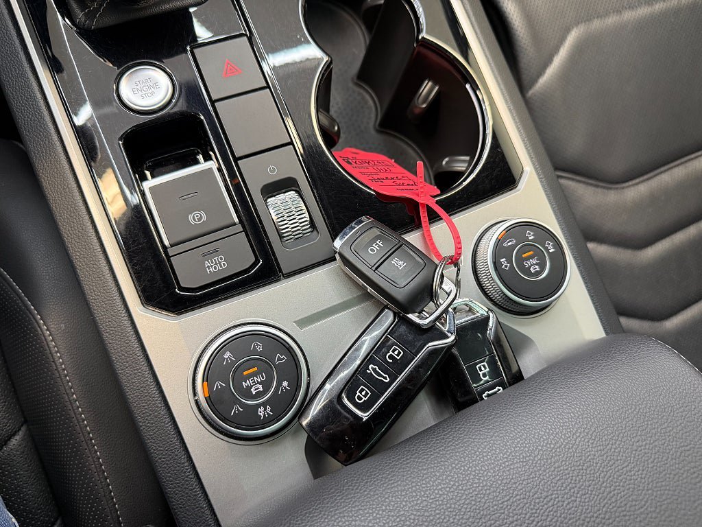Vehicle Image 21