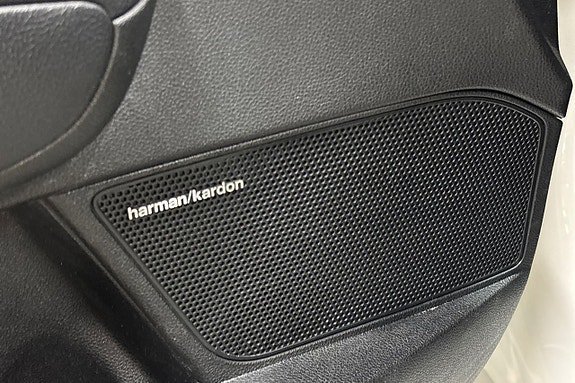 Vehicle Image 27