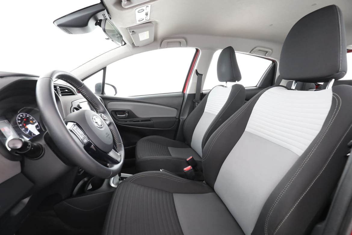 Vehicle Image 11