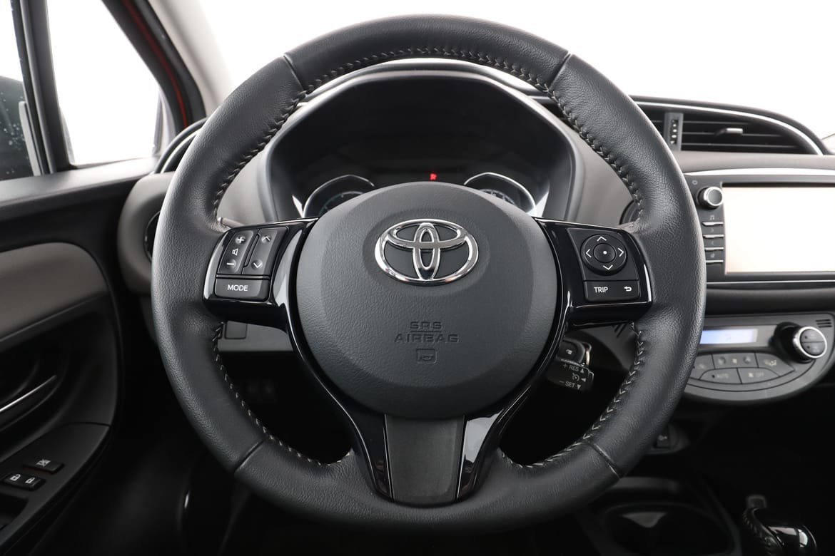 Vehicle Image 19
