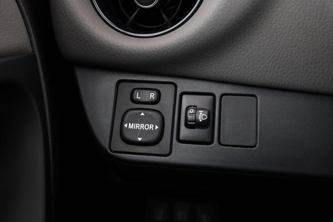 Vehicle Image 32