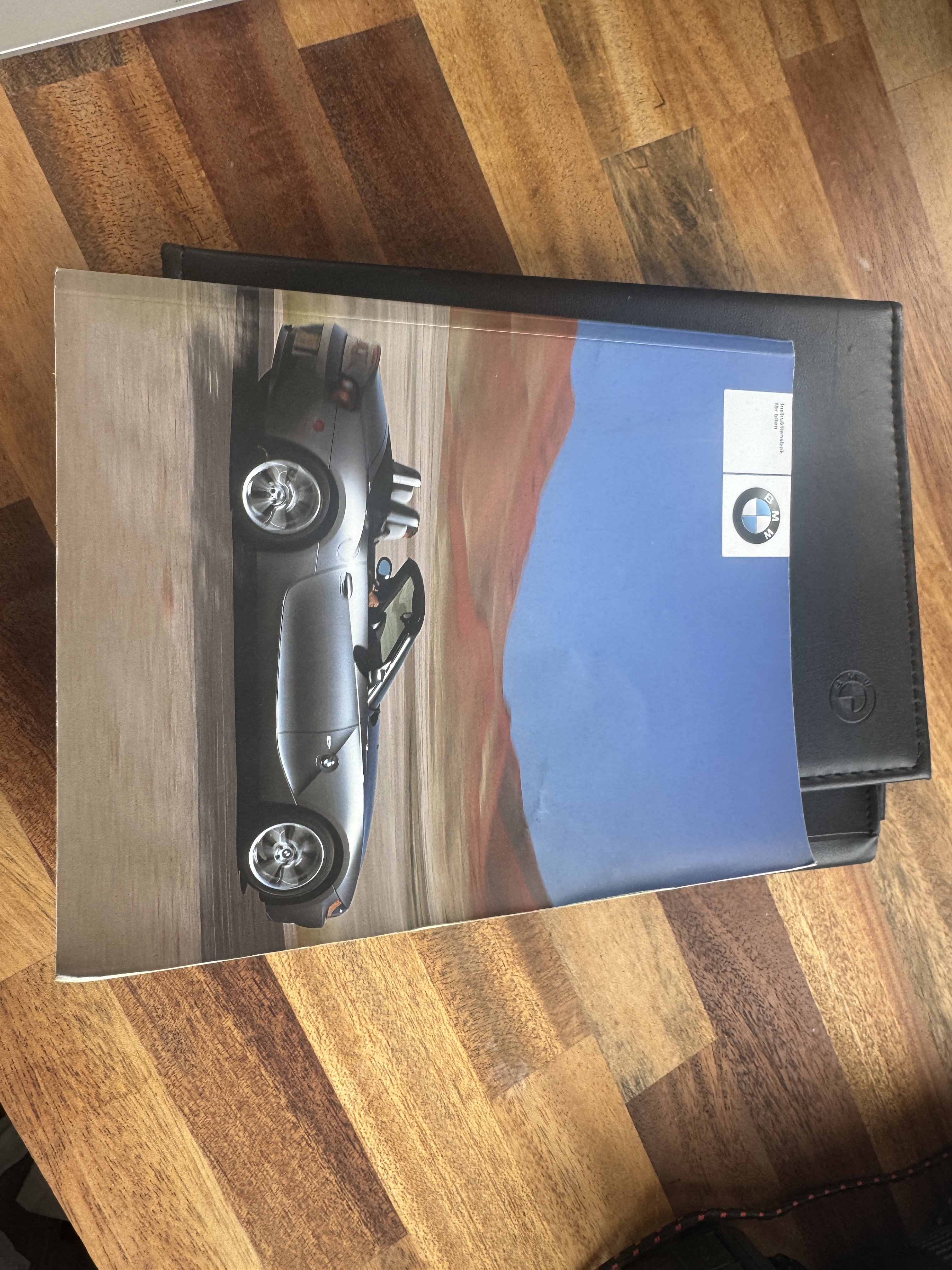 Vehicle Image 100