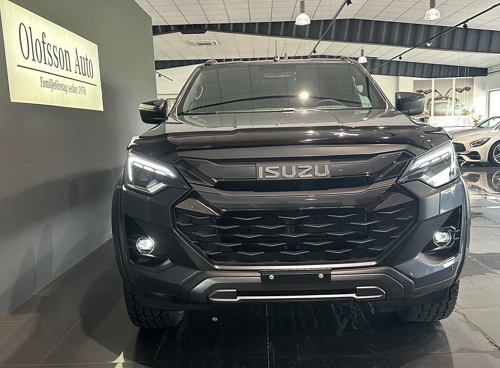 Vehicle Image 12