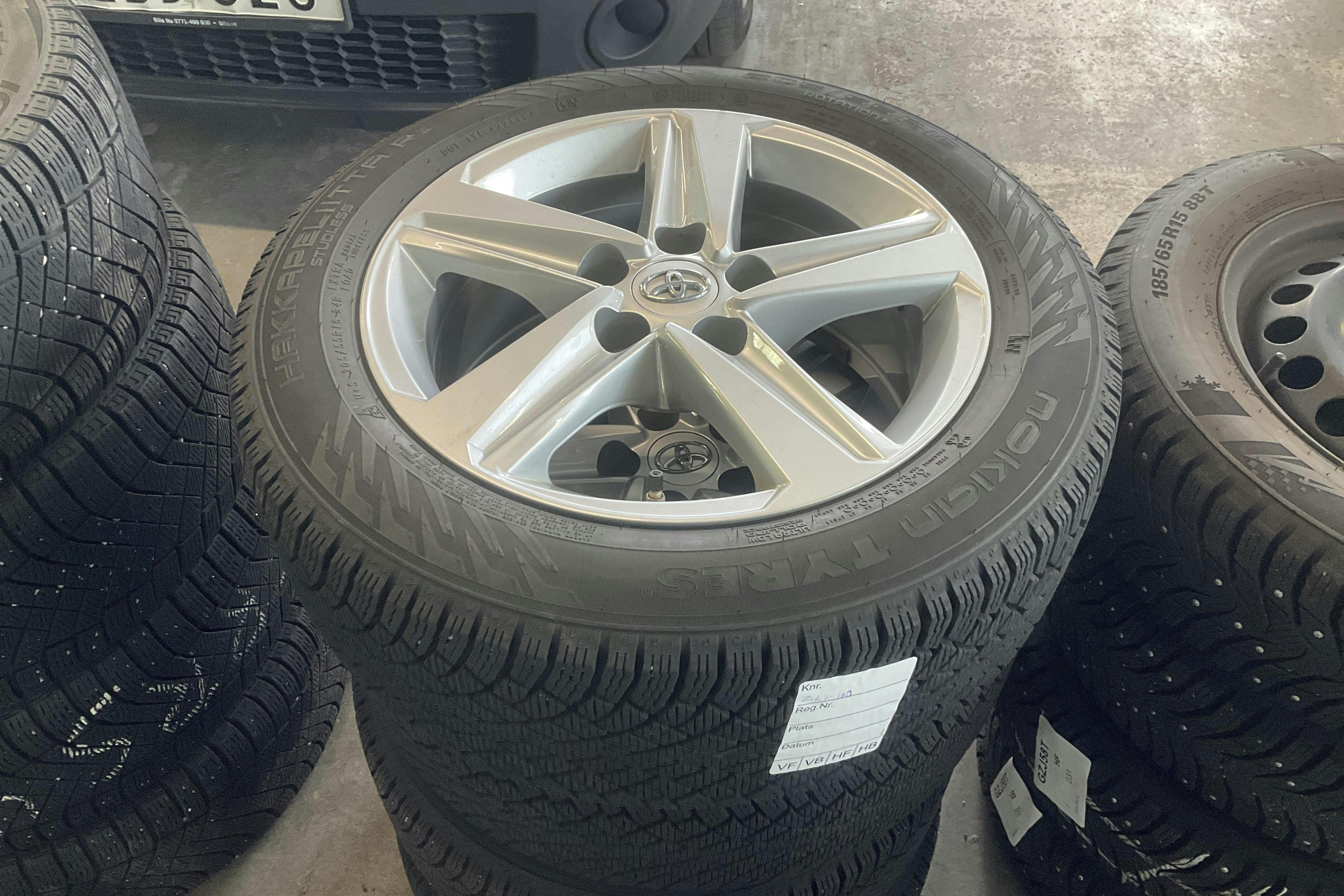 Vehicle Image 18