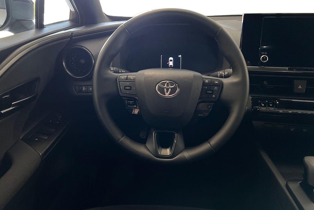 Vehicle Image 11
