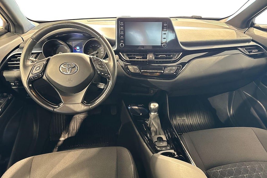 Vehicle Image 10