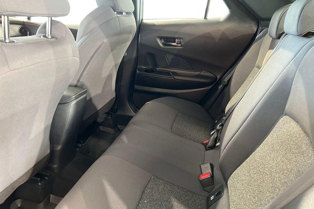 Vehicle Image 13