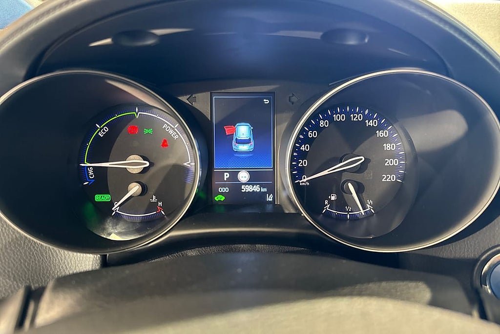 Vehicle Image 16