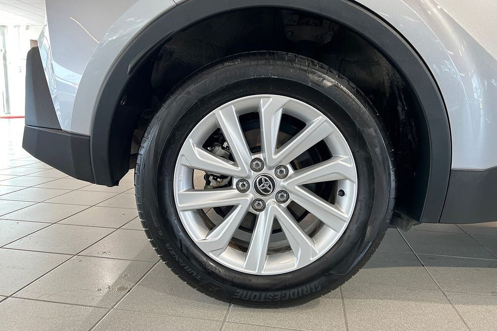 Vehicle Image 17