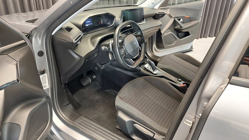 Vehicle Image 20