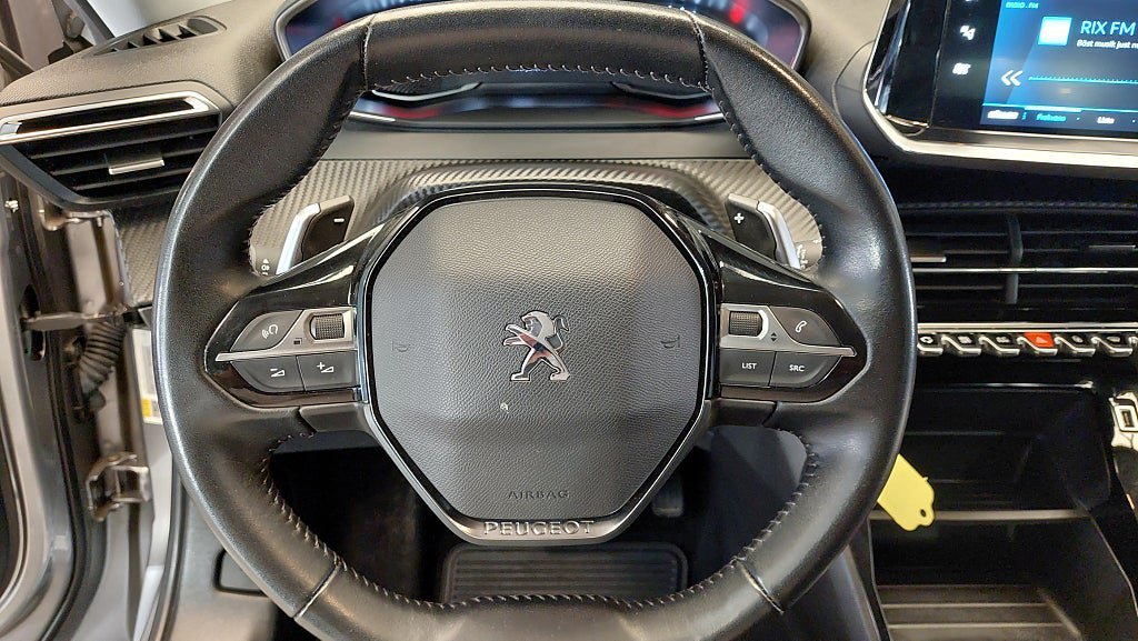 Vehicle Image 28