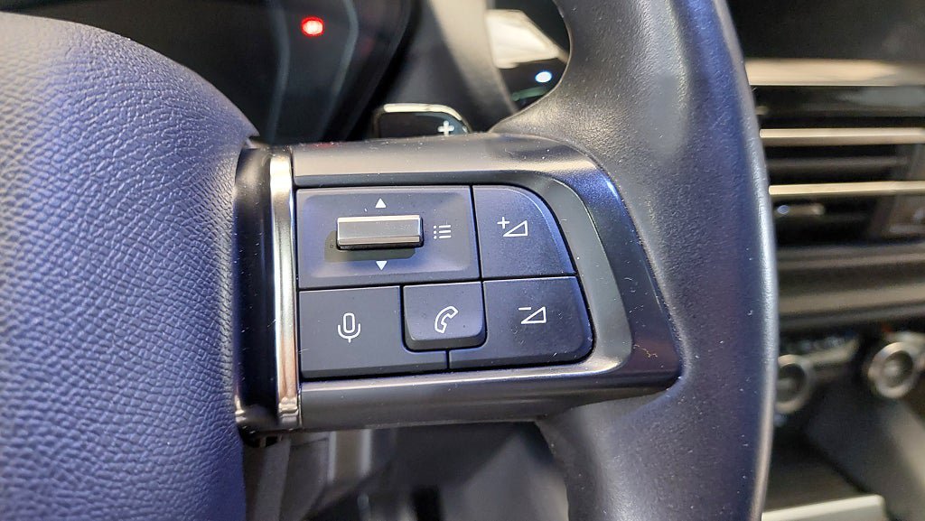 Vehicle Image 36
