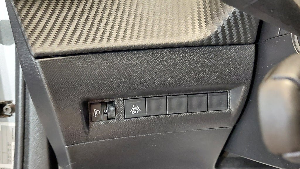 Vehicle Image 40