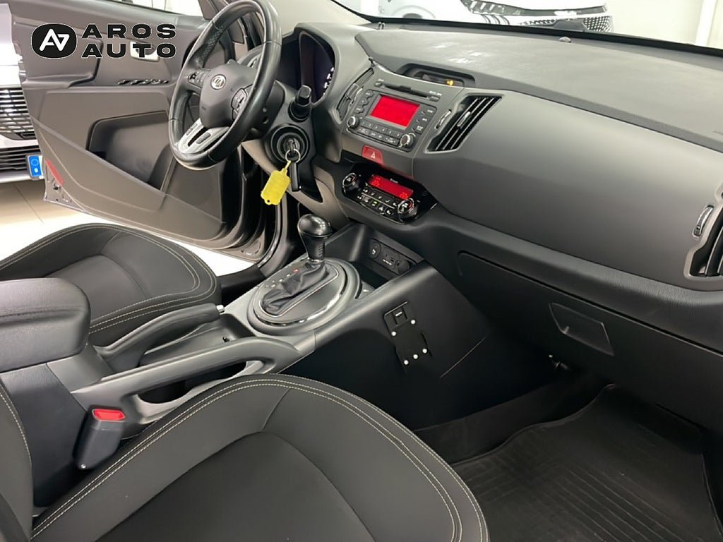 Vehicle Image 13
