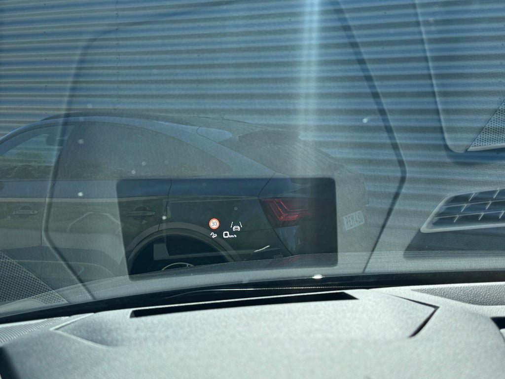 Vehicle Image 24