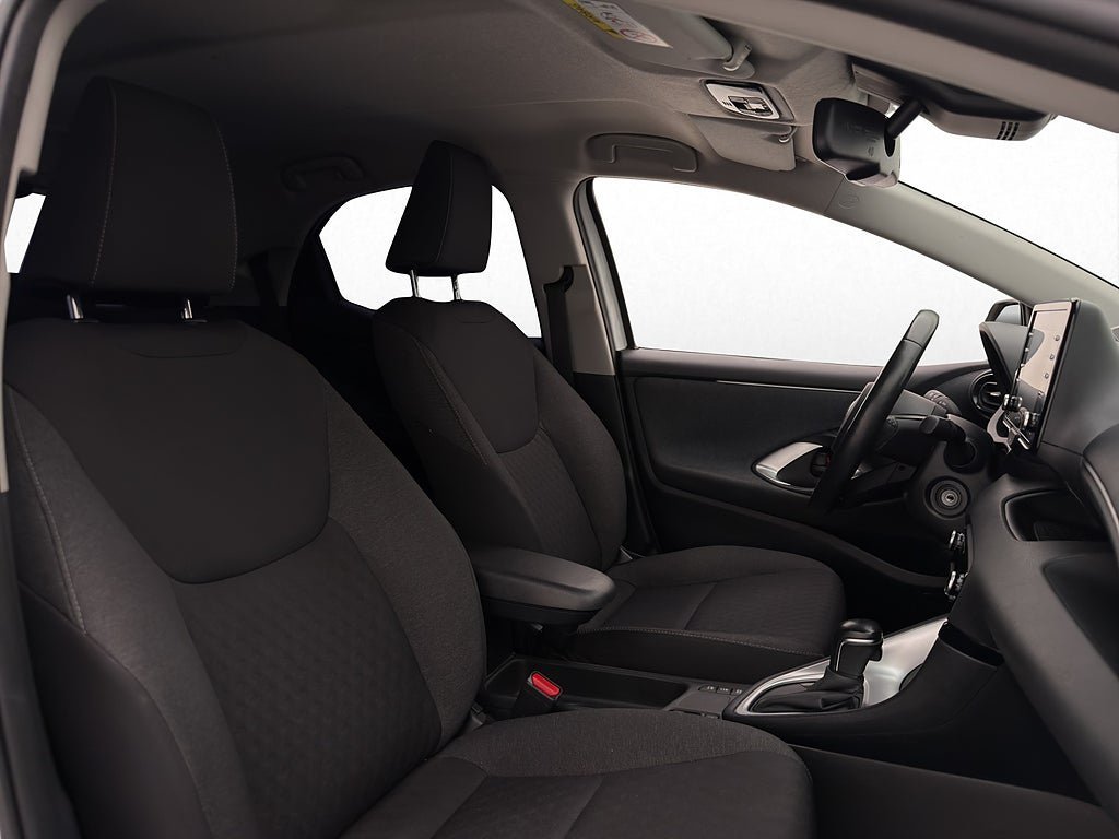 Vehicle Image 9