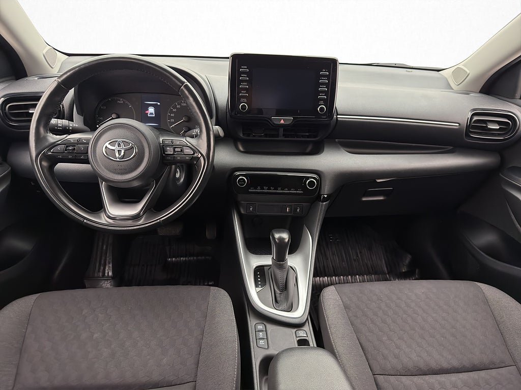 Vehicle Image 12