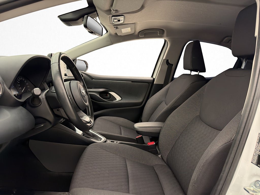 Vehicle Image 15