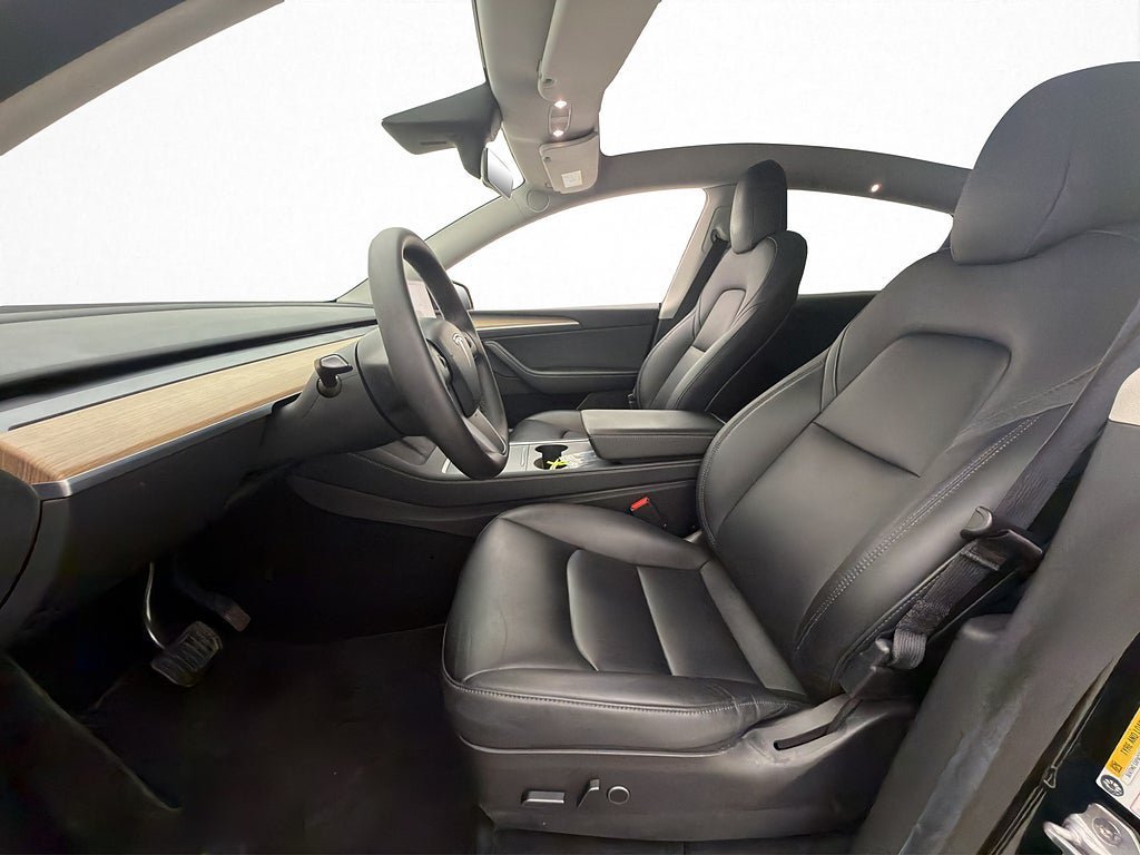 Vehicle Image 18