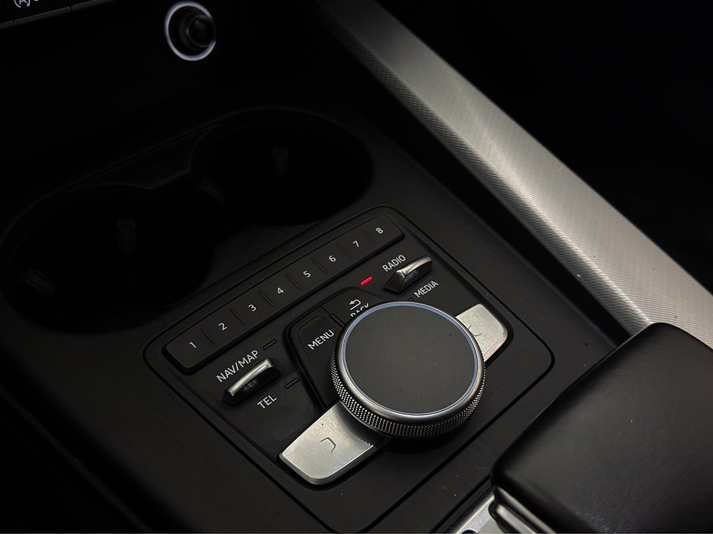 Vehicle Image 22