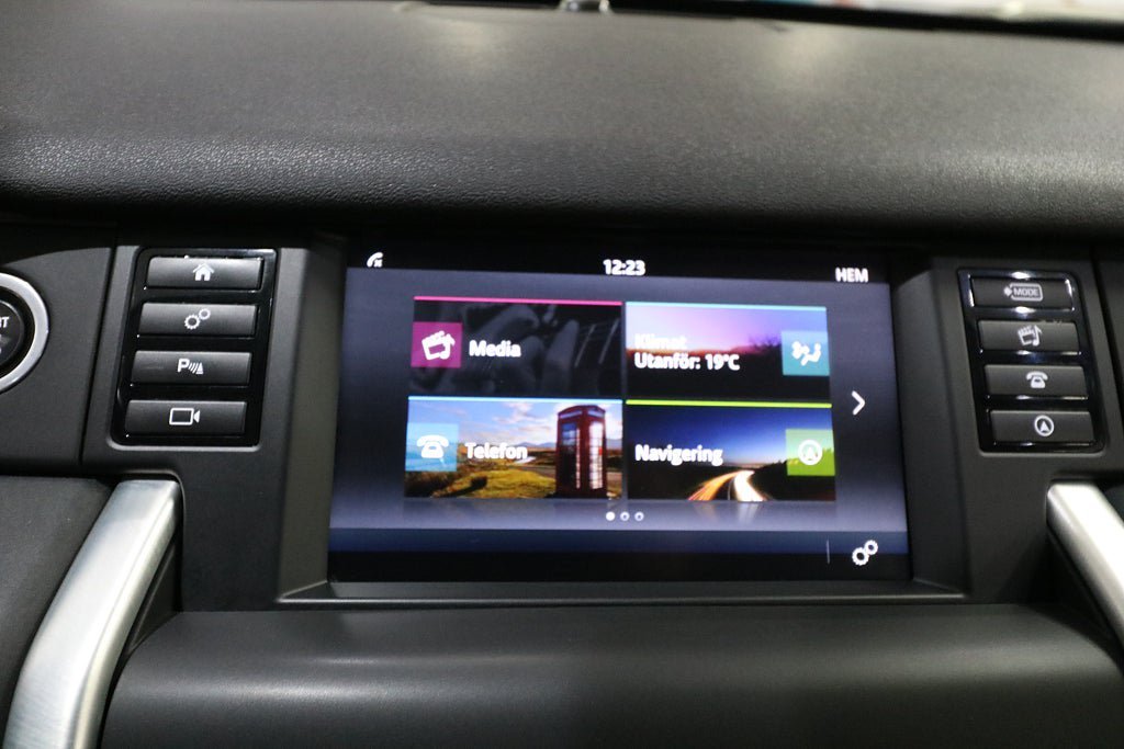 Vehicle Image 12