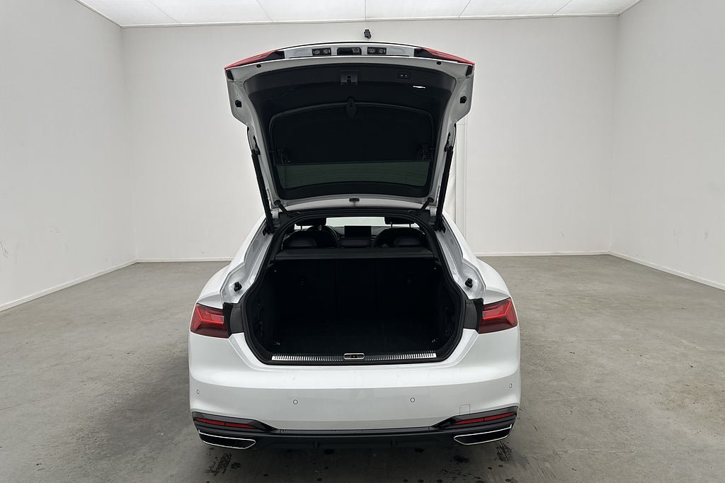 Vehicle Image 33