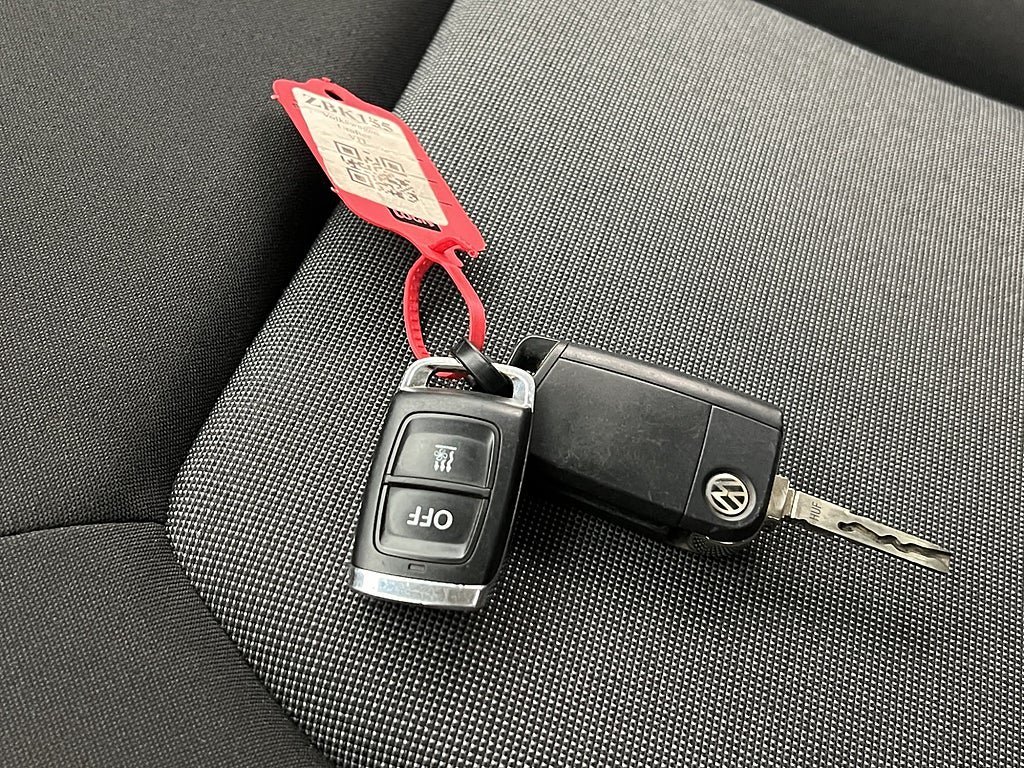 Vehicle Image 28