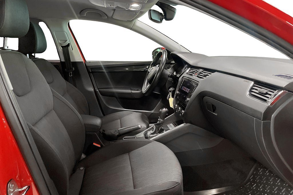 Vehicle Image 14