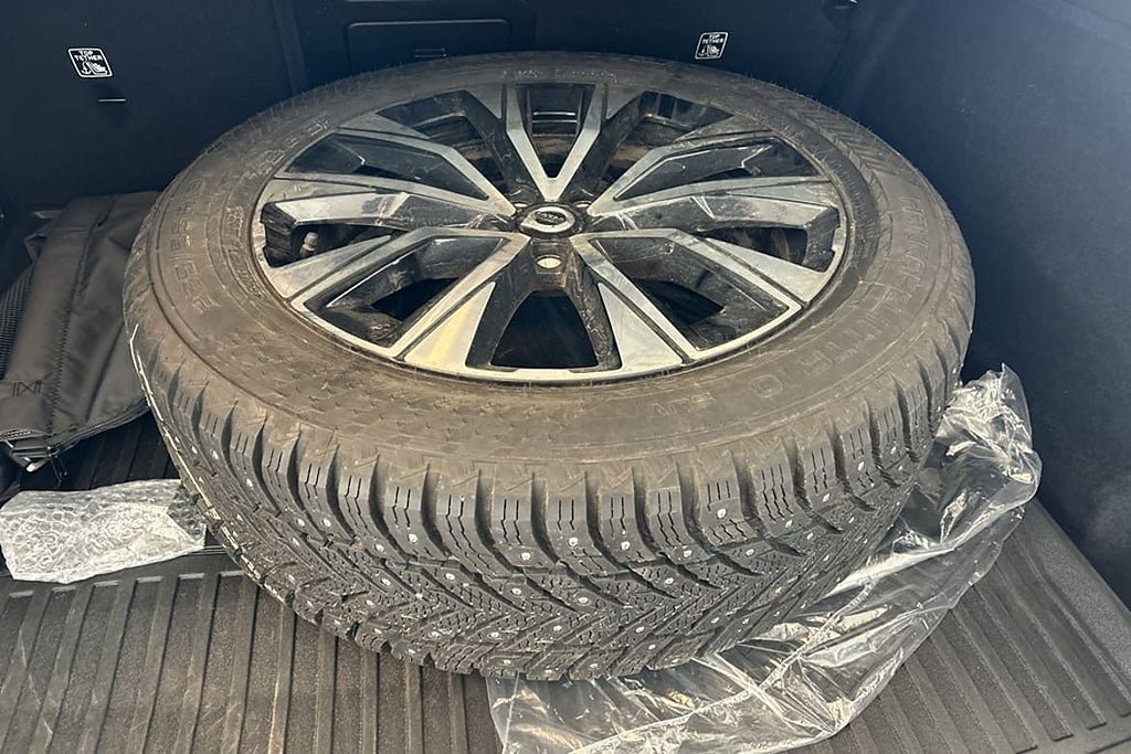 Vehicle Image 11