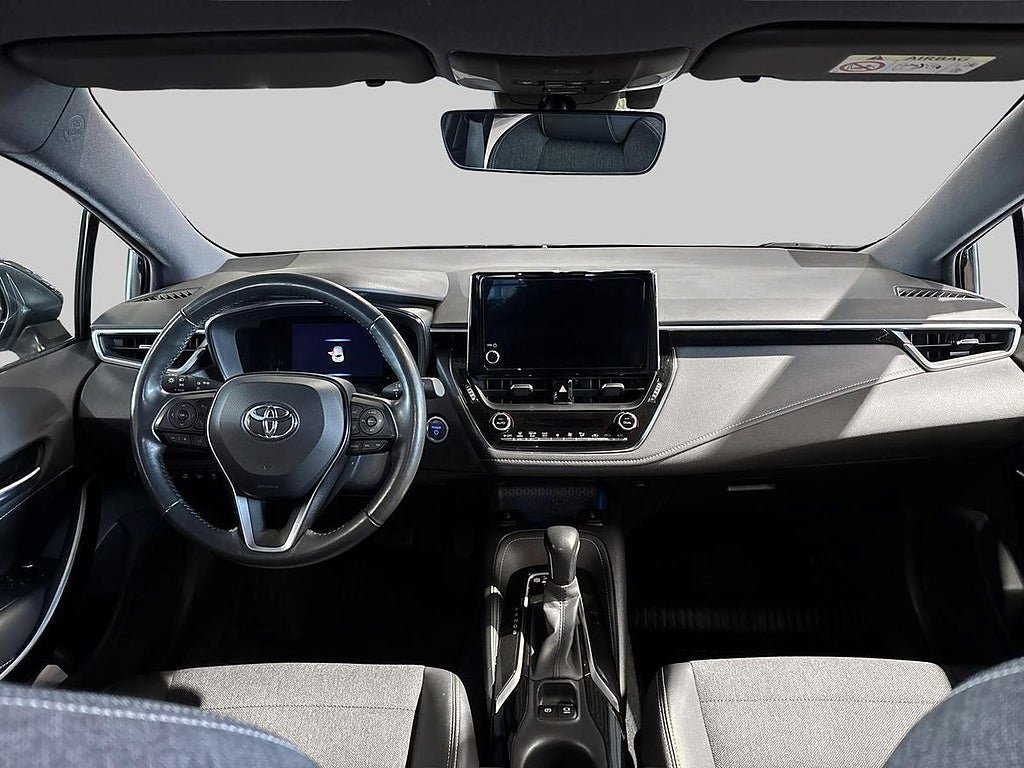 Vehicle Image 12