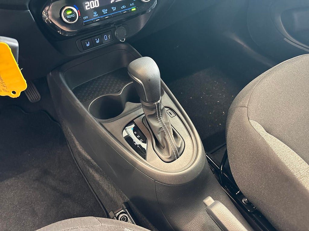 Vehicle Image 18