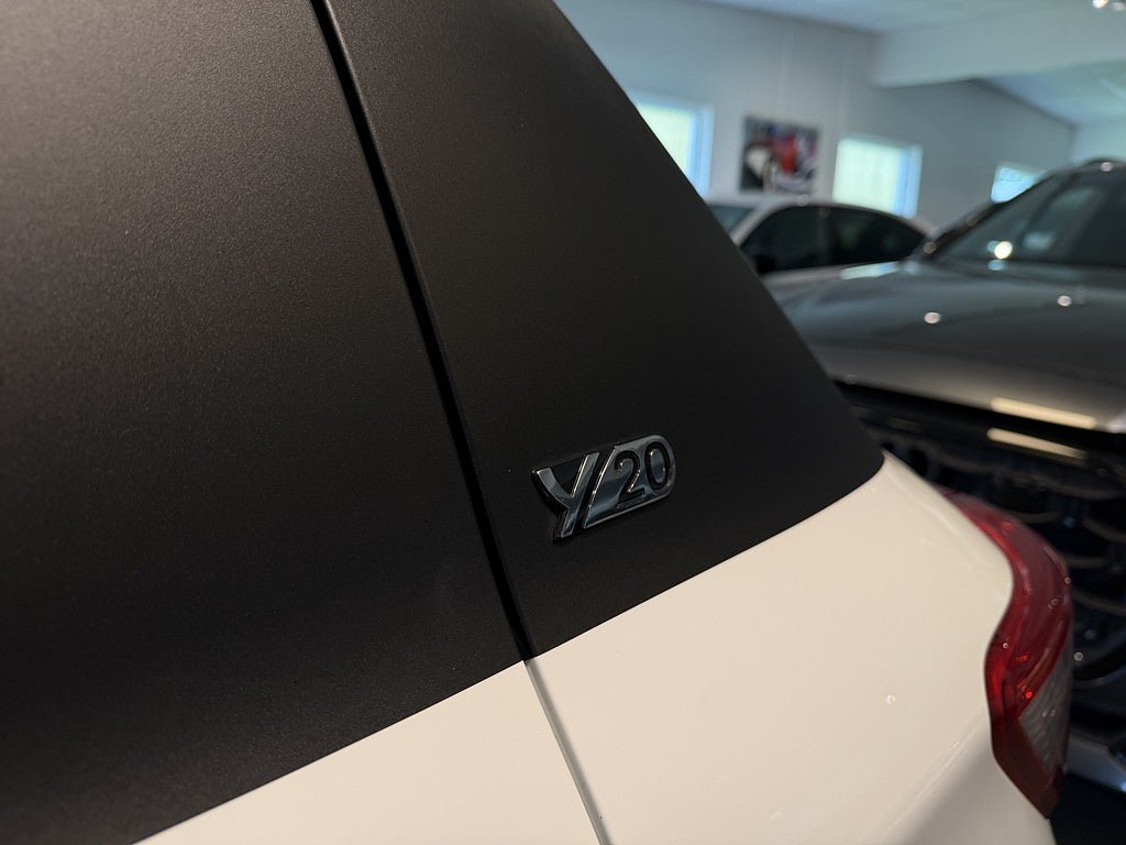 Vehicle Image 20