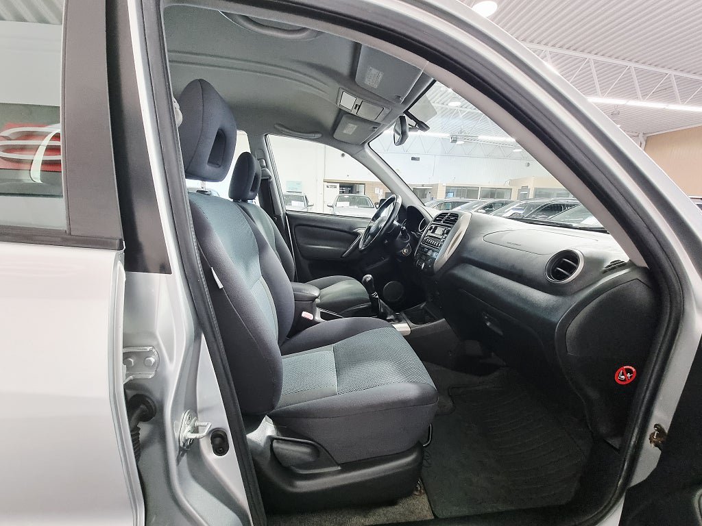 Vehicle Image 17