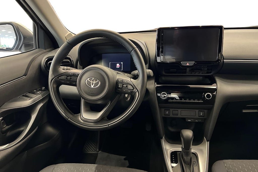 Vehicle Image 11