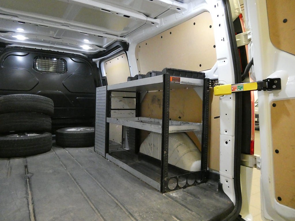 Vehicle Image 9