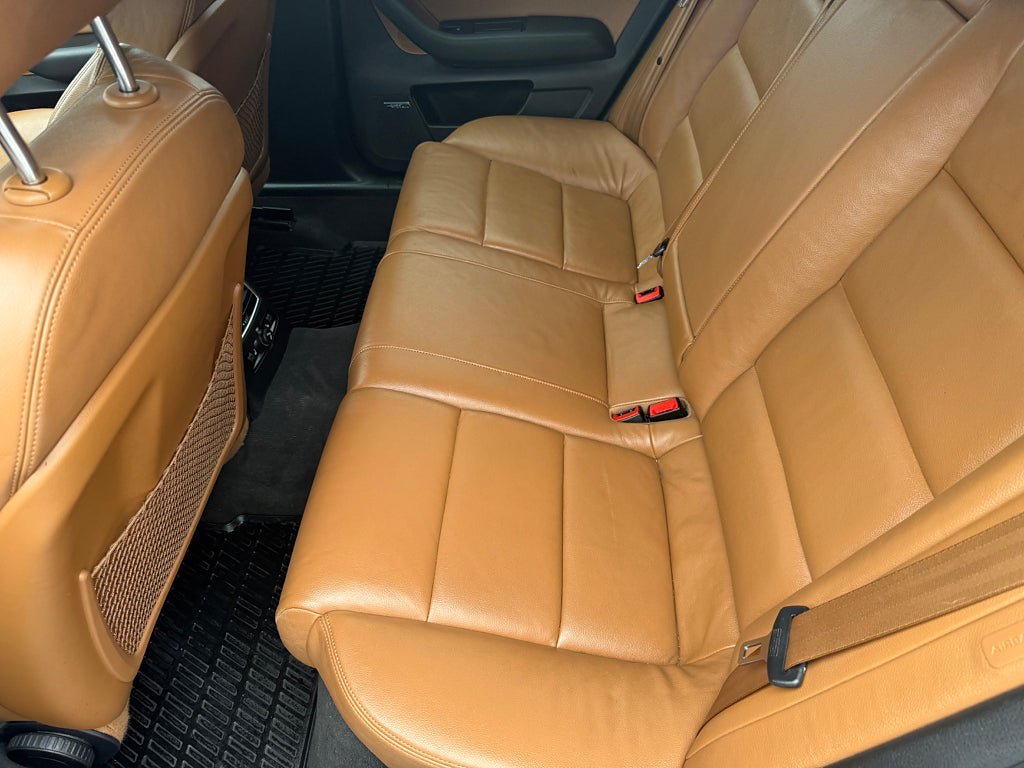 Vehicle Image 17
